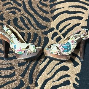 5 for $25- Steve Madden Size 6